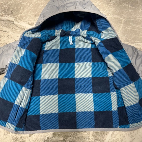 Columbia jacket double trouble - Picture 2 of 2